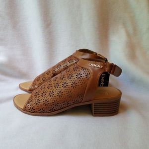 {bebe} sandals (girls)